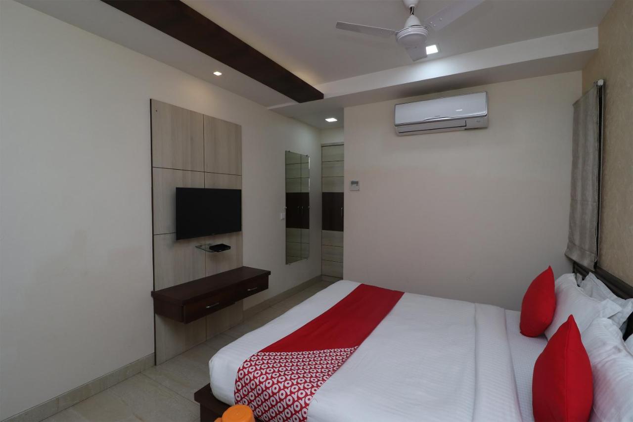 Oyo 29382 Golden Laurel Inn Deoria ภายนอก รูปภาพ