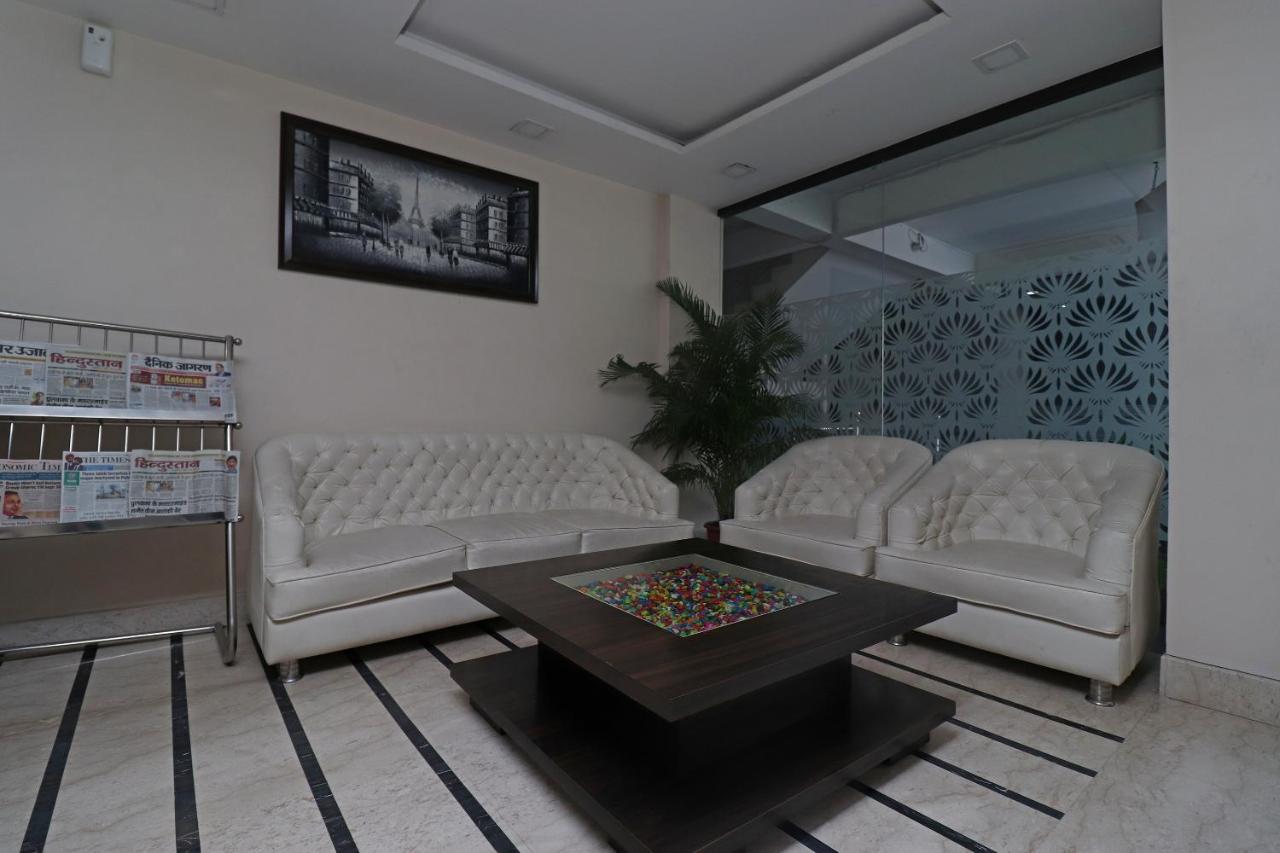 Oyo 29382 Golden Laurel Inn Deoria ภายนอก รูปภาพ
